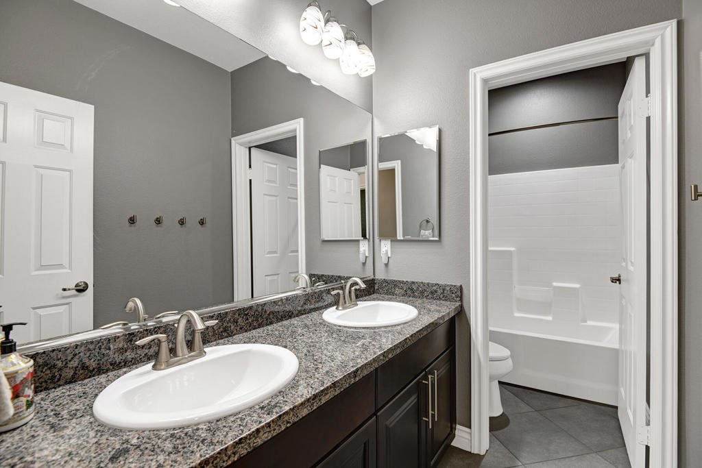 80055 Golden Gate Drive