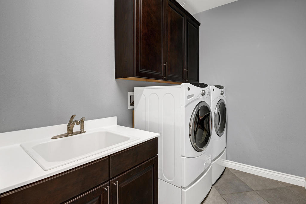 80055 Golden Gate Drive