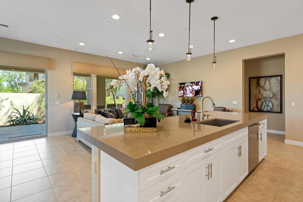 2801 Retreat Circle