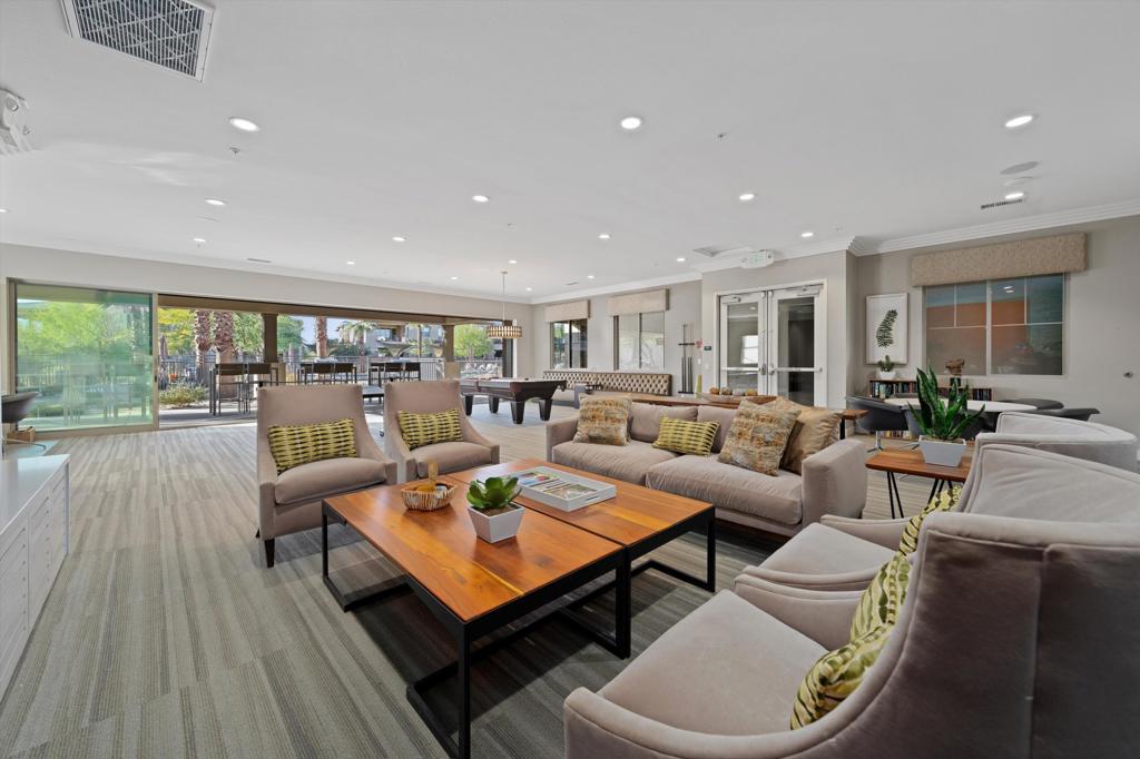 2801 Retreat Circle