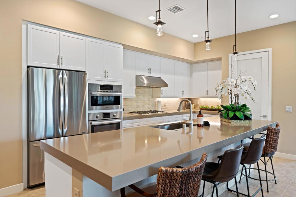 2801 Retreat Circle