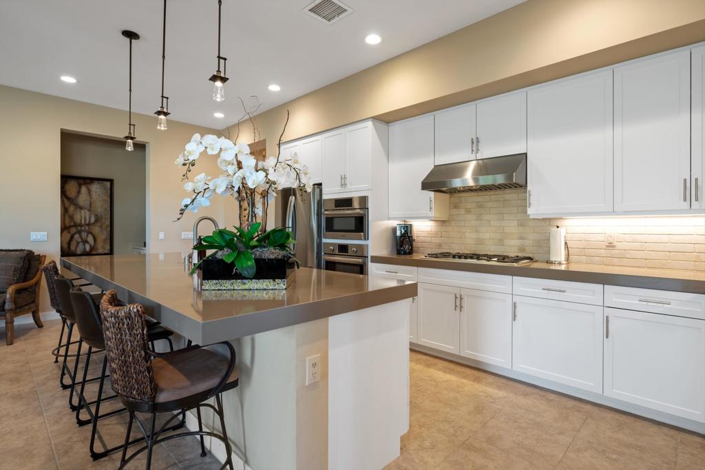 2801 Retreat Circle