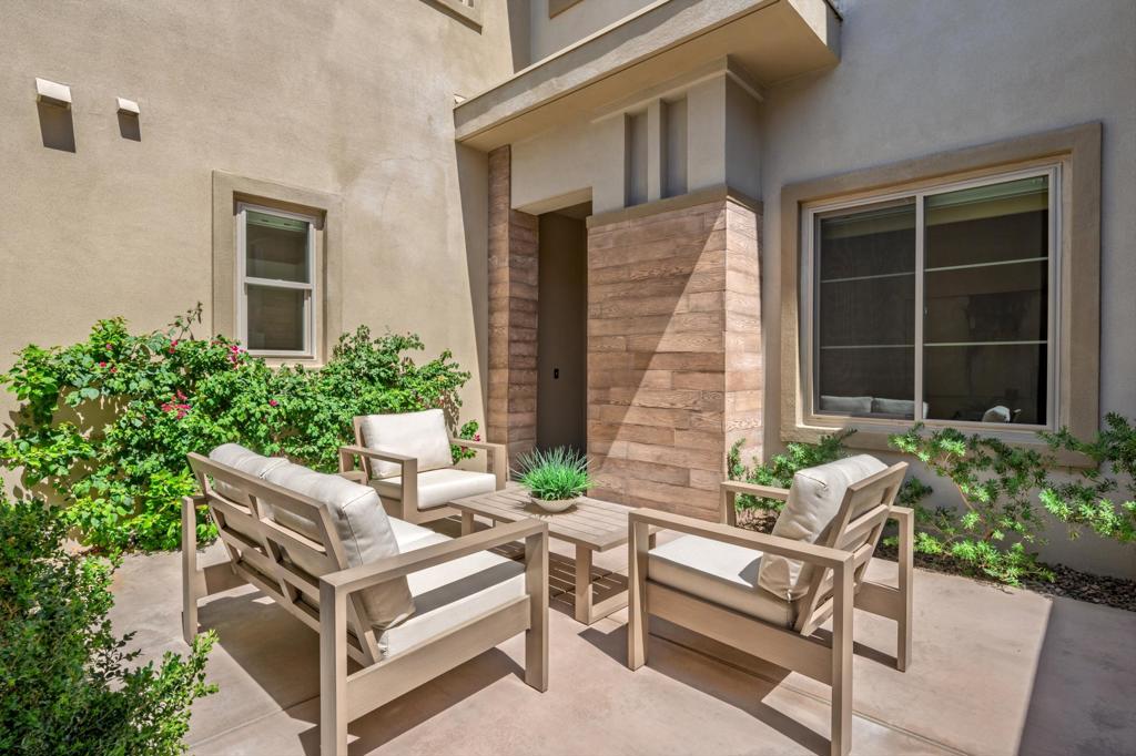 2801 Retreat Circle