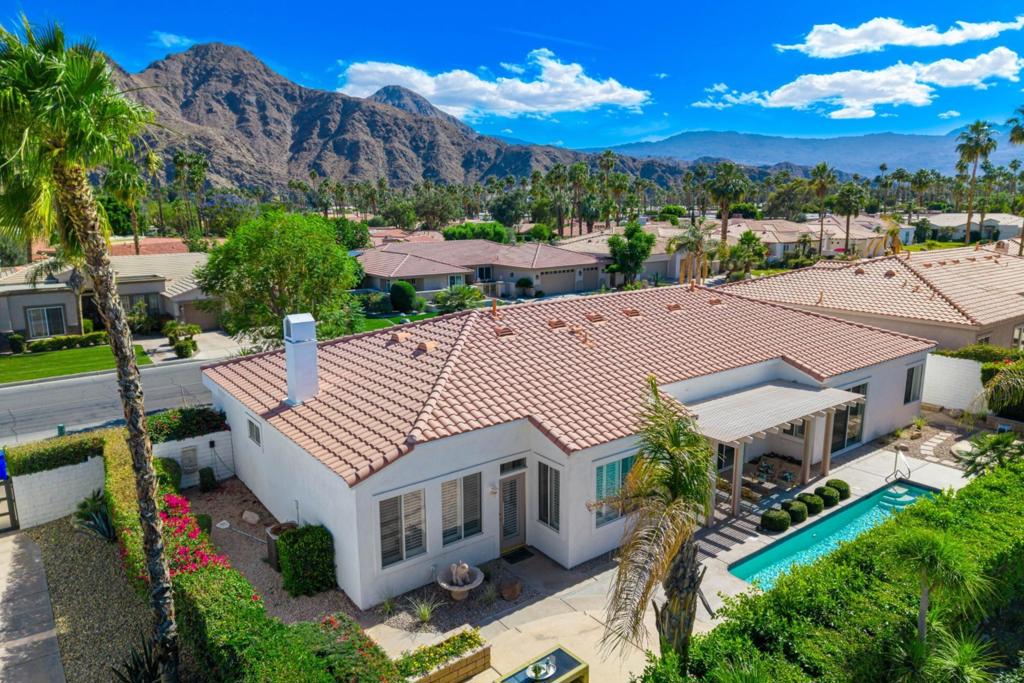 76936 Comanche Lane