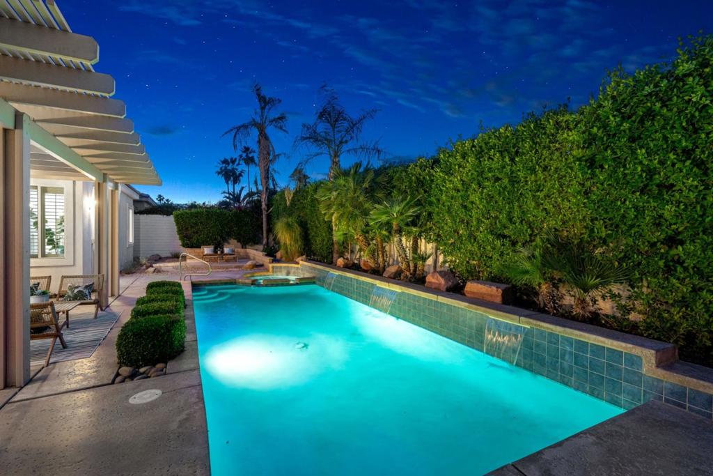76936 Comanche Lane