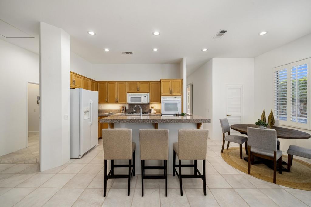 76936 Comanche Lane