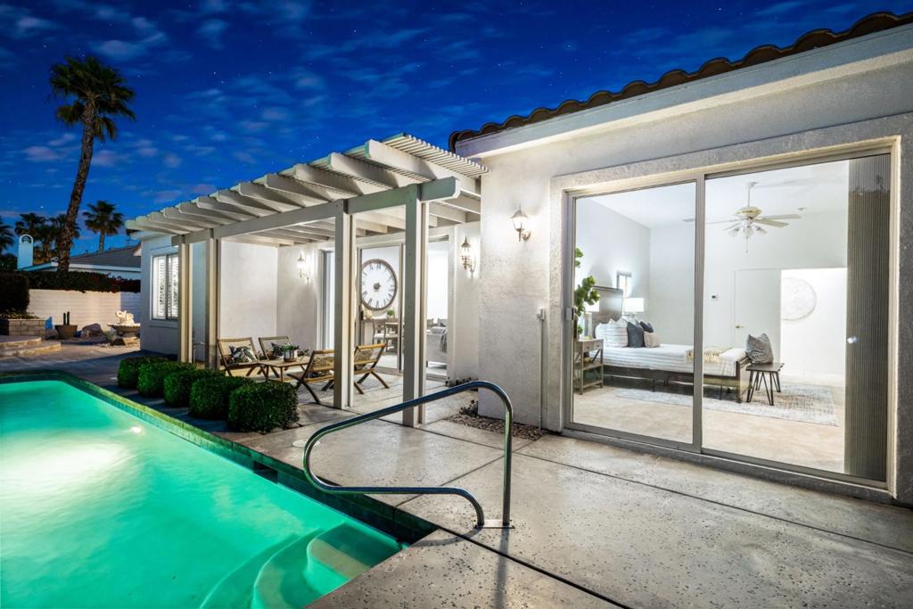 76936 Comanche Lane