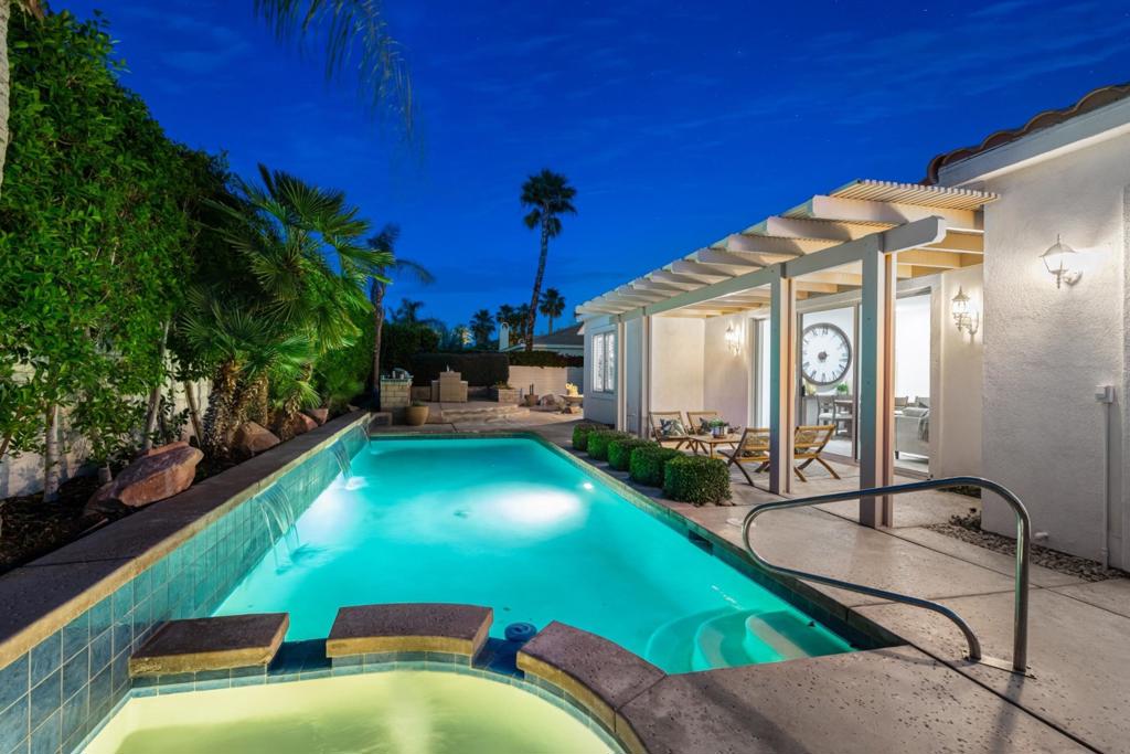 76936 Comanche Lane