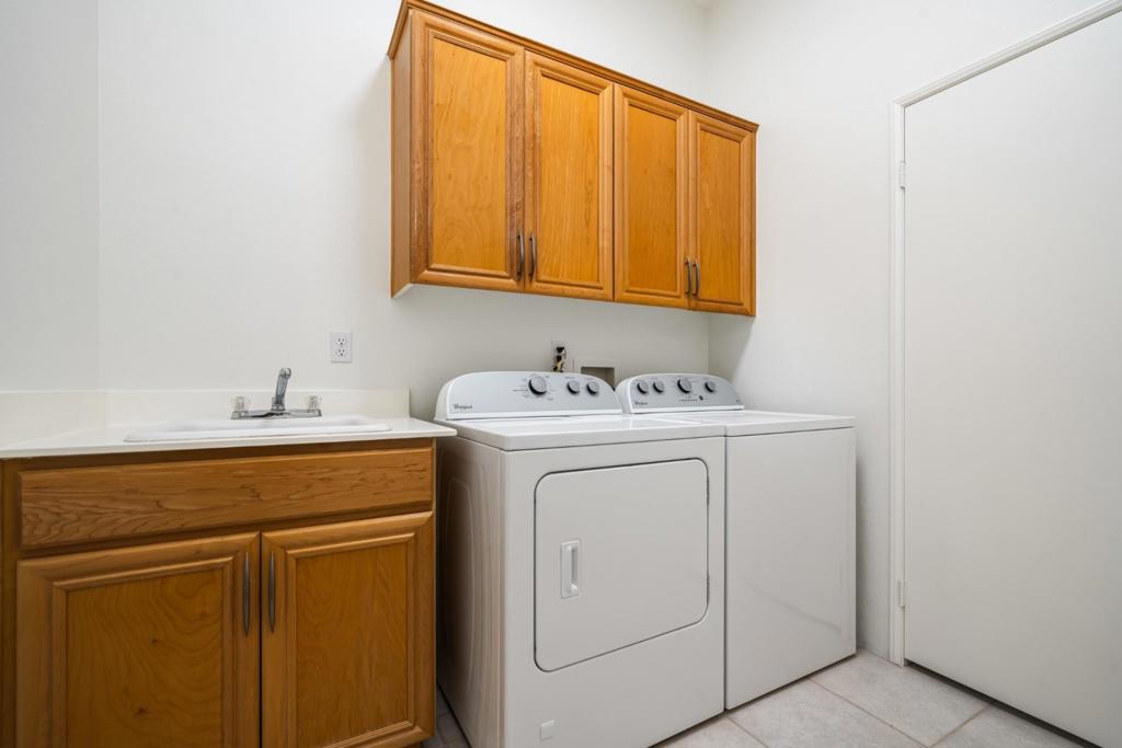 76936 Comanche Lane