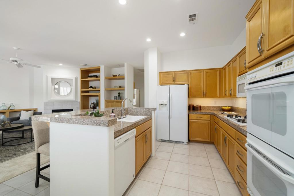 76936 Comanche Lane