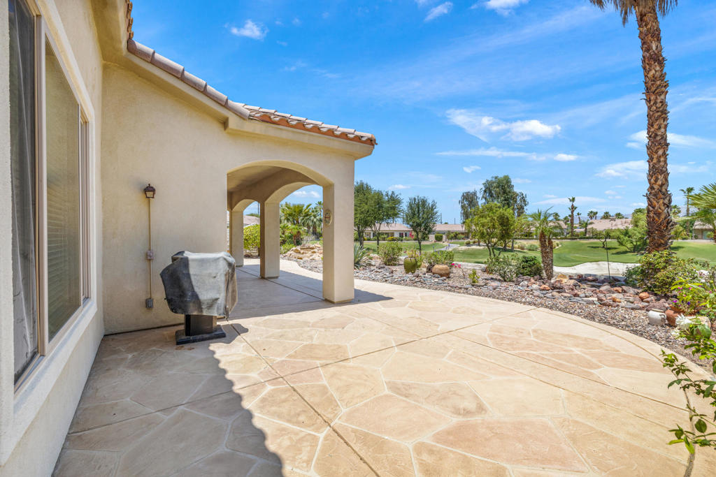 80592 Avenida San Ignacio