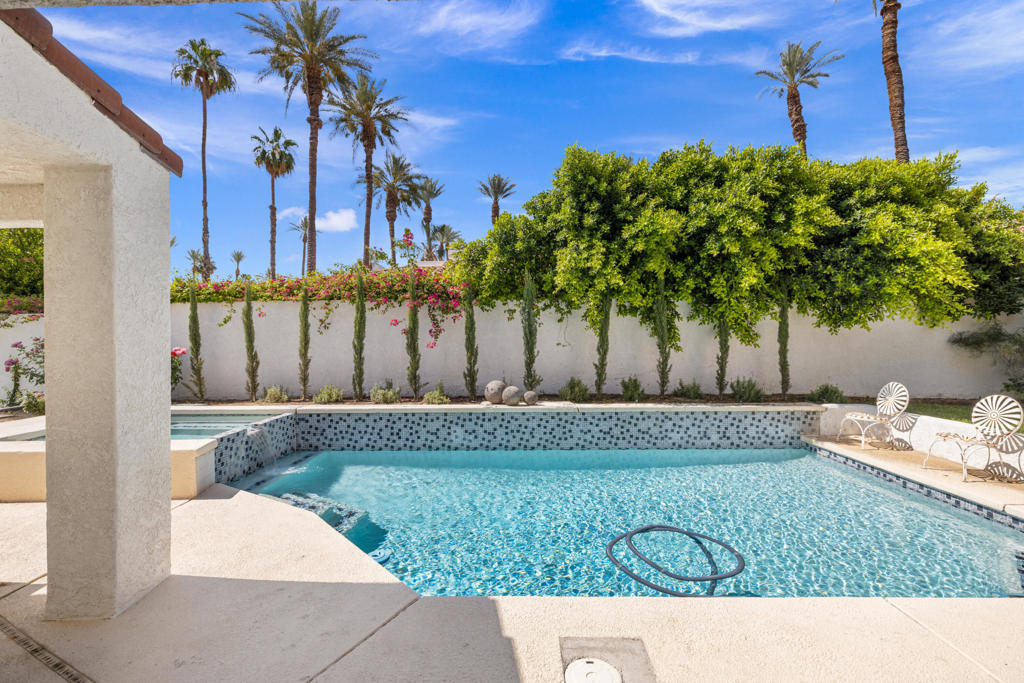 75465 Montecito Drive