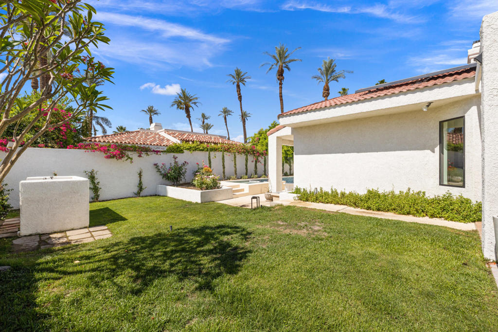 75465 Montecito Drive