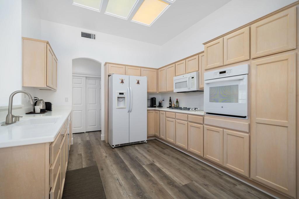 37616 Eveningside Road