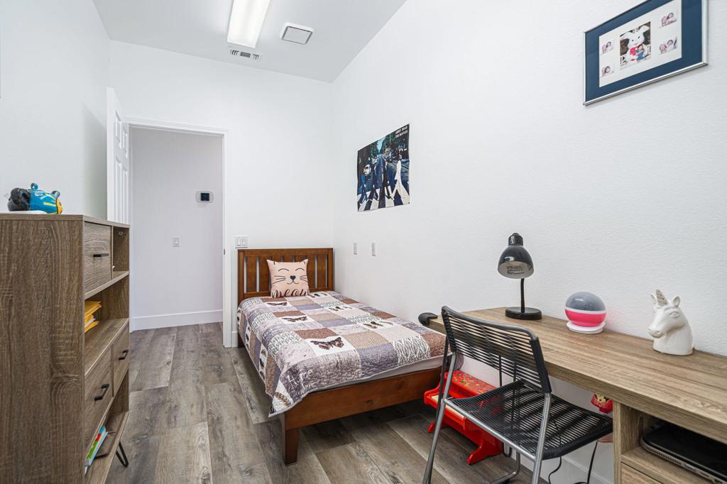 37616 Eveningside Road