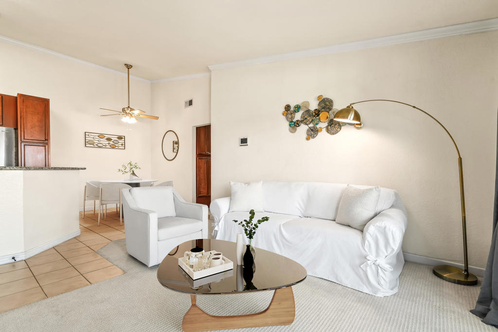 78650 Avenue 42 1006