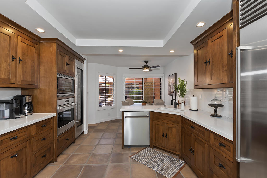 77662 Avenida Madrugada