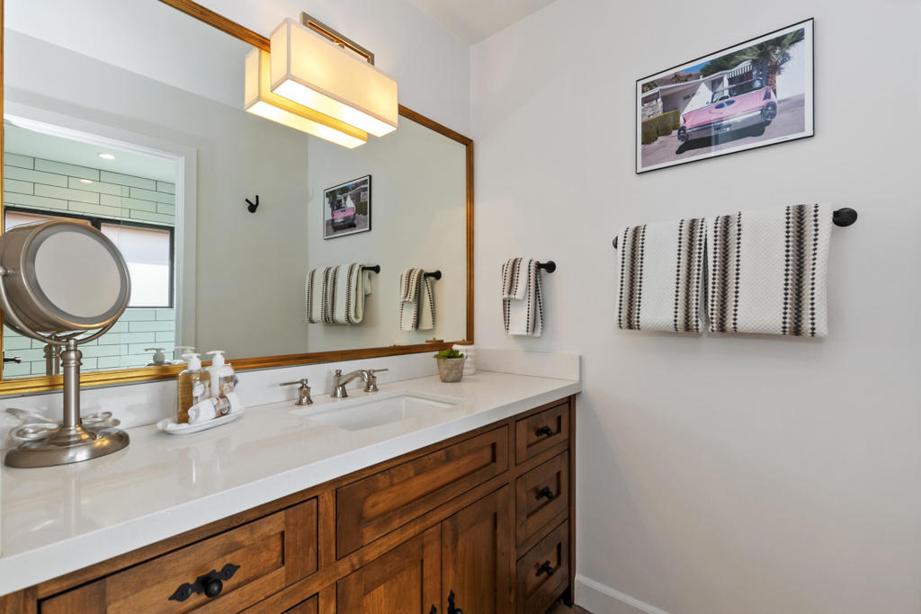 77662 Avenida Madrugada