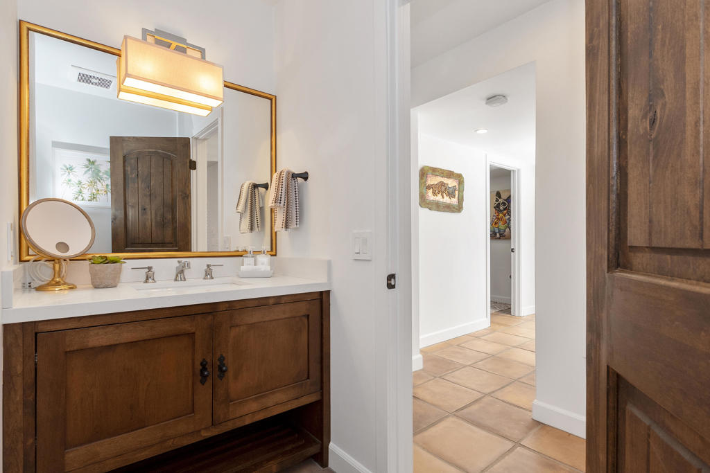 77662 Avenida Madrugada