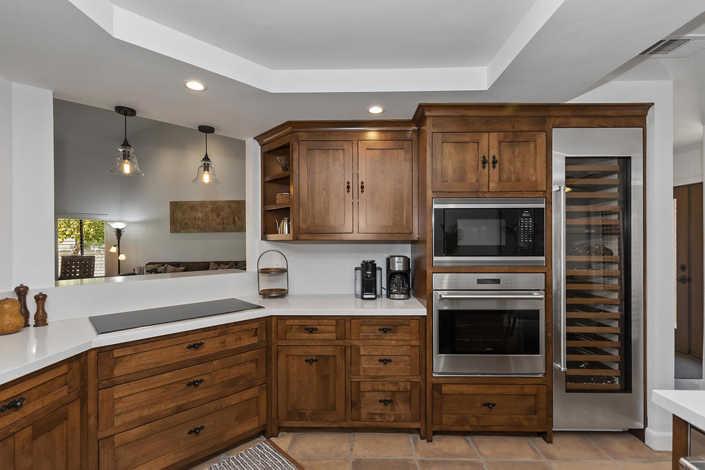 77662 Avenida Madrugada