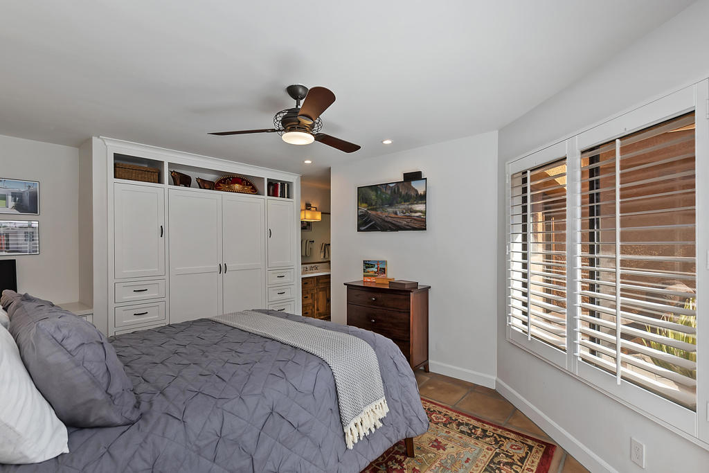 77662 Avenida Madrugada