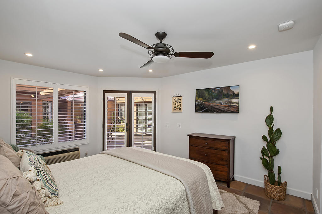 77662 Avenida Madrugada