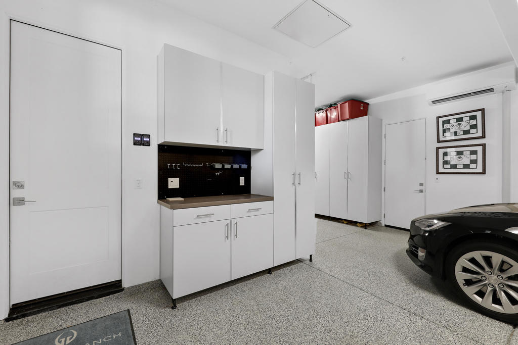 81320 Thunder Gulch Way