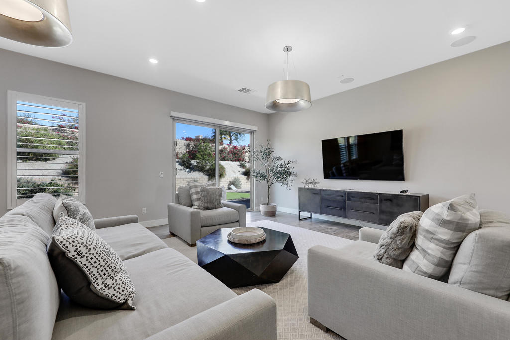 81320 Thunder Gulch Way
