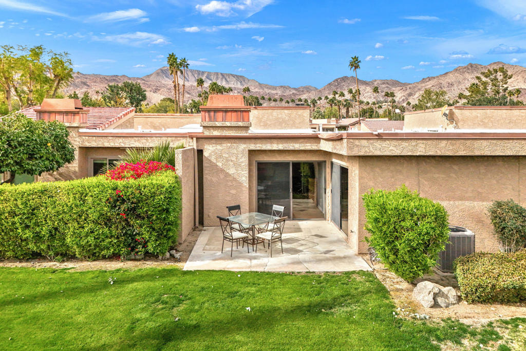 48980 Wildwood Lane