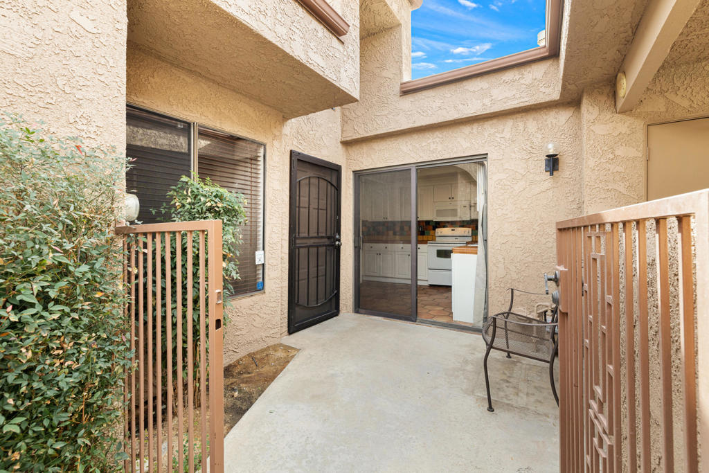48980 Wildwood Lane