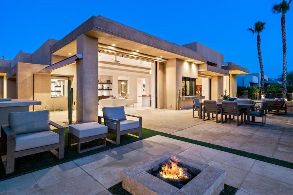 68 Colonial Drive