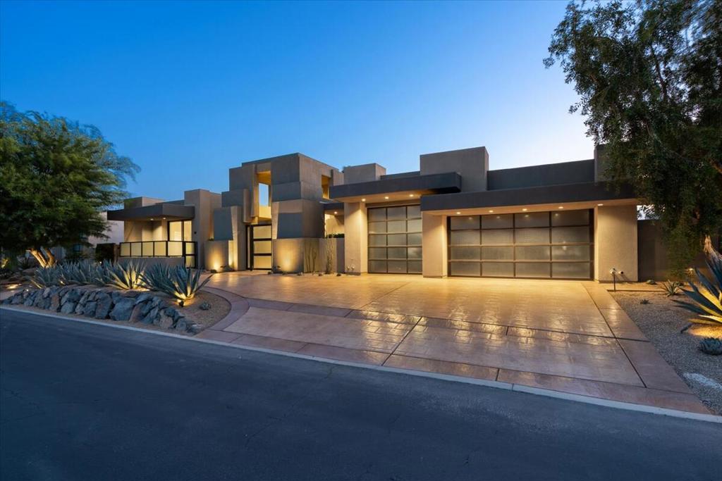 68 Colonial Drive