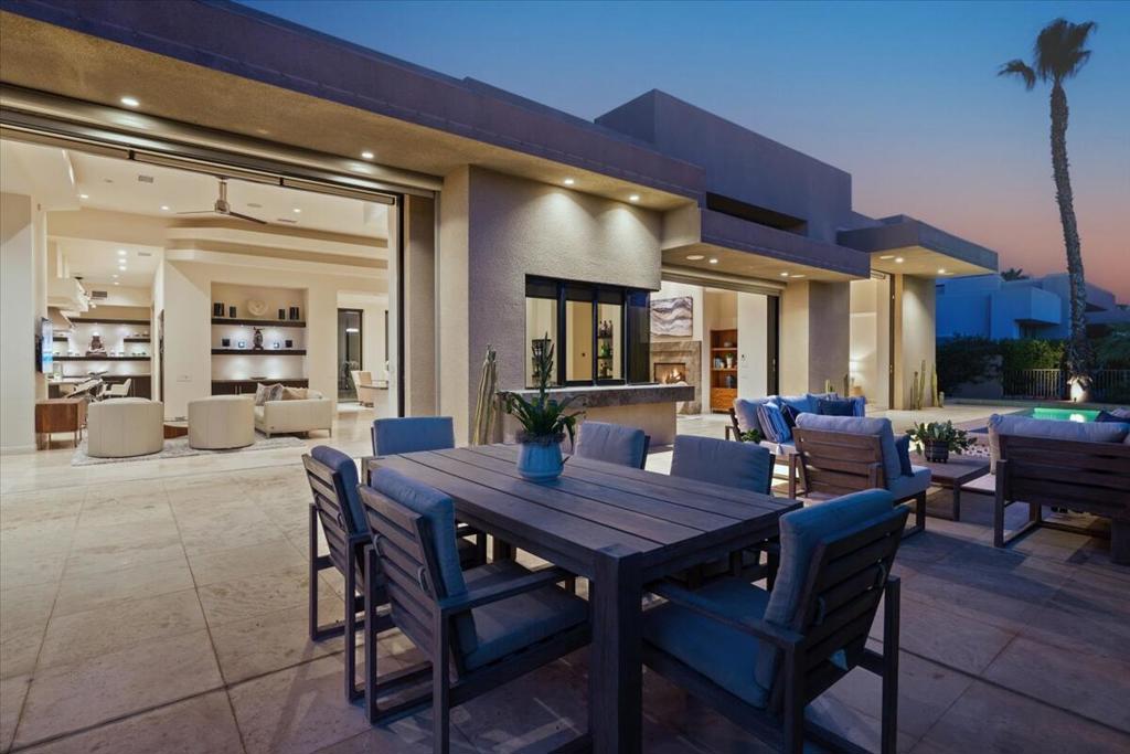 68 Colonial Drive
