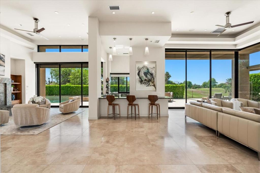 68 Colonial Drive