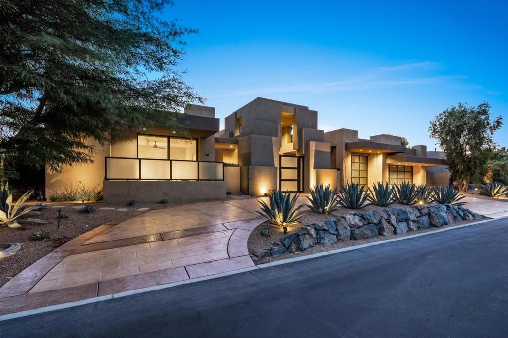 68 Colonial Drive