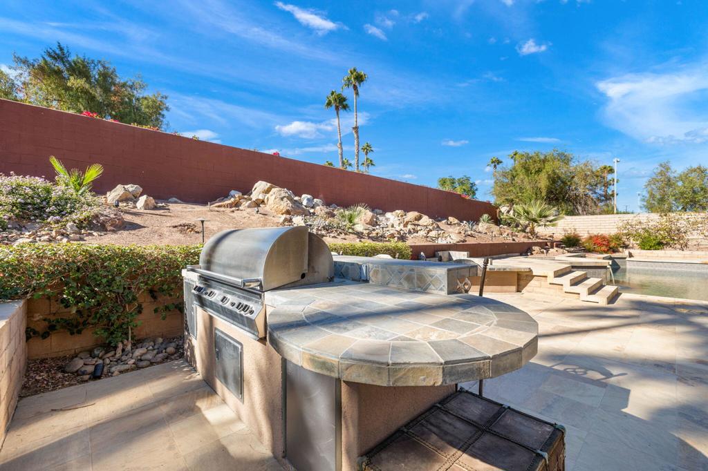 39165 Regency Way
