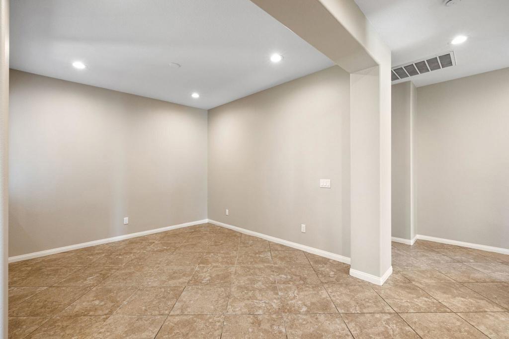 82321 Padova Drive