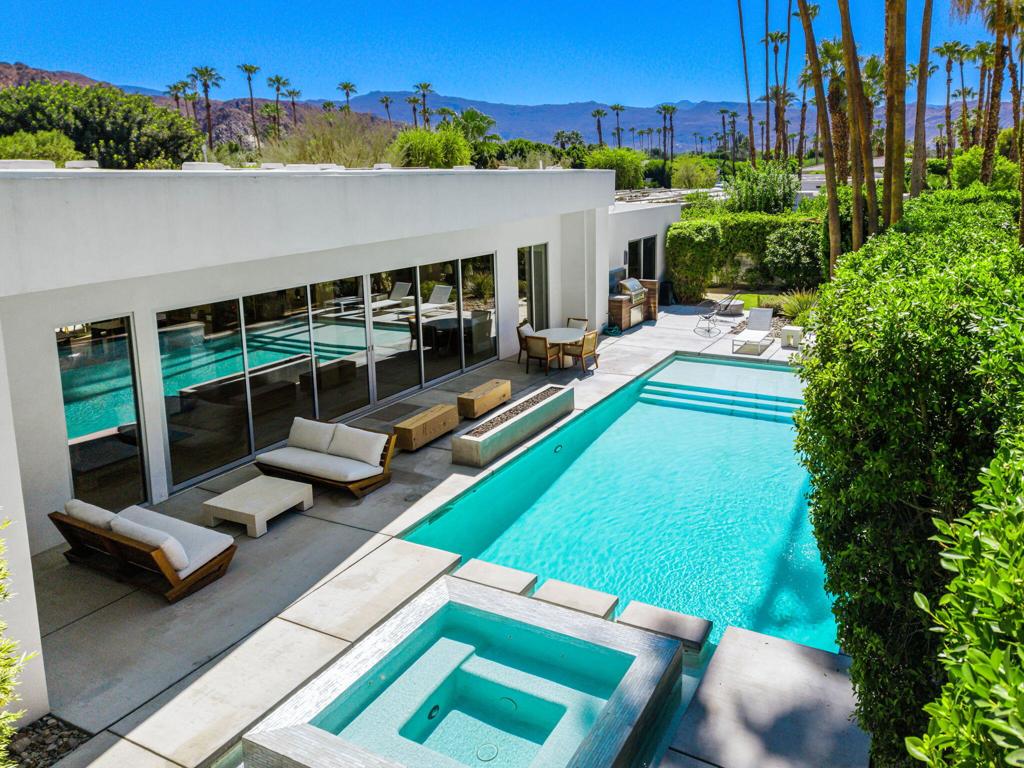 75690 Fairway Drive