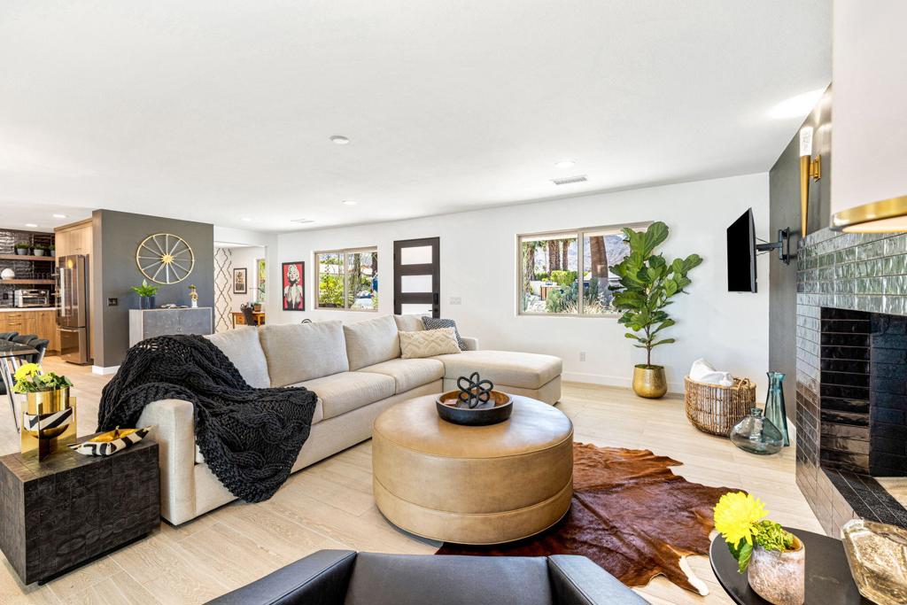 45654 Verba Santa Drive