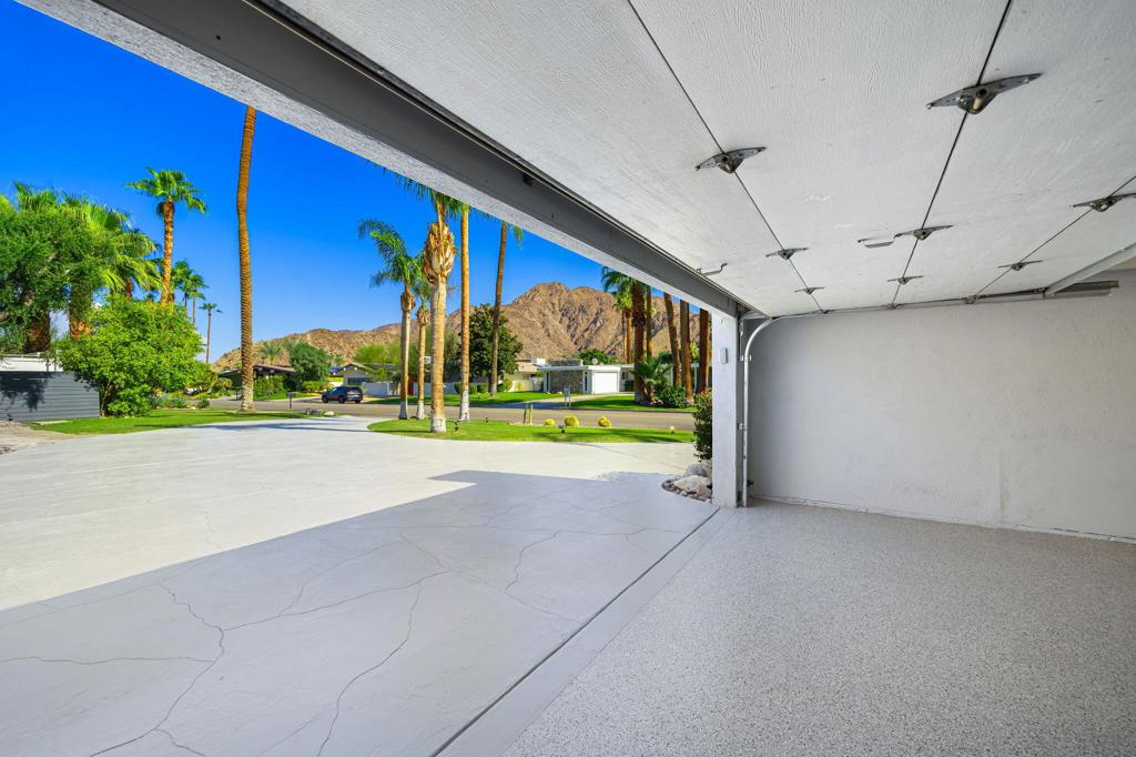 76140 Fairway Drive