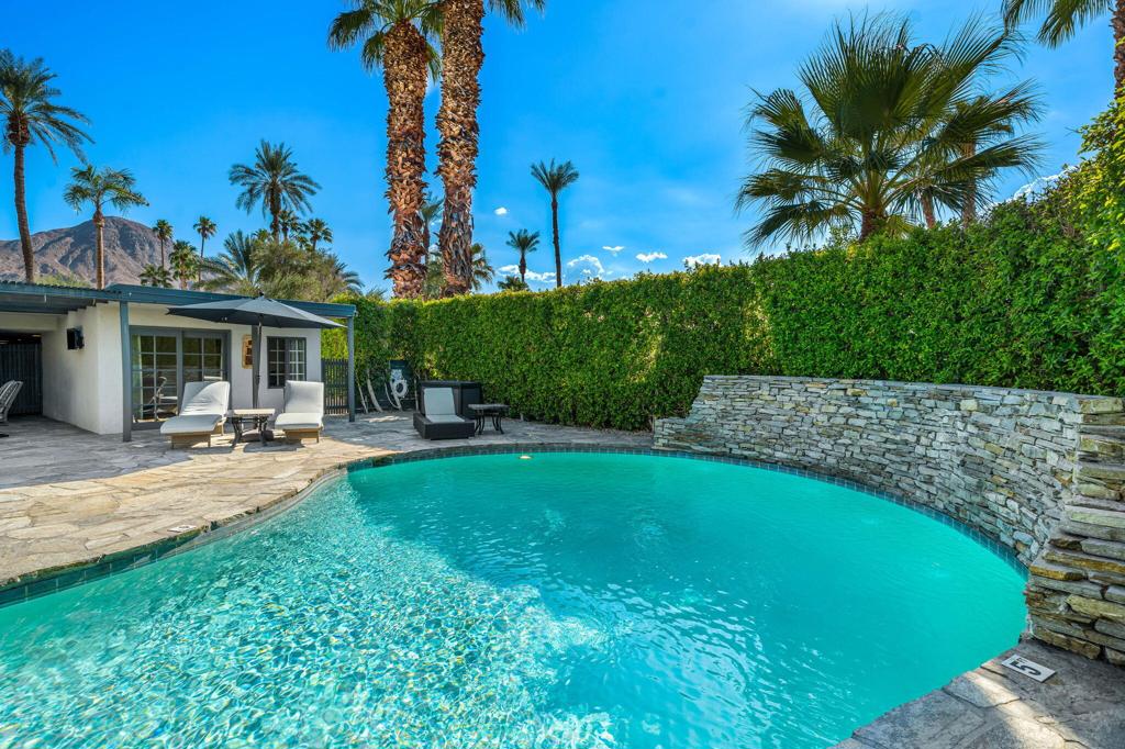 76140 Fairway Drive