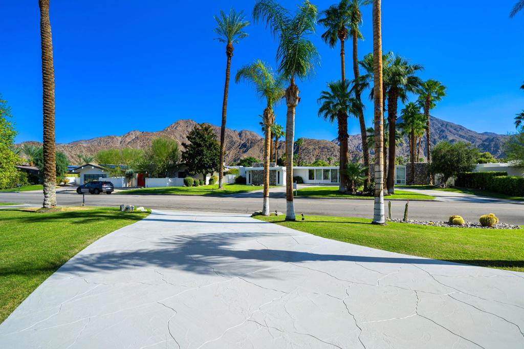 76140 Fairway Drive