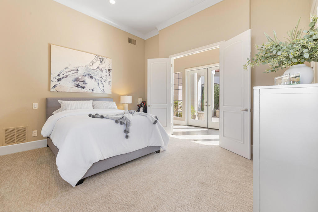 340 Crest Lake Drive