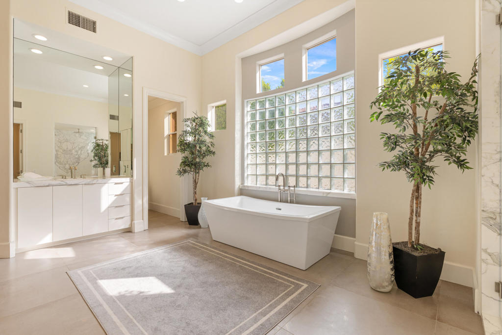 340 Crest Lake Drive