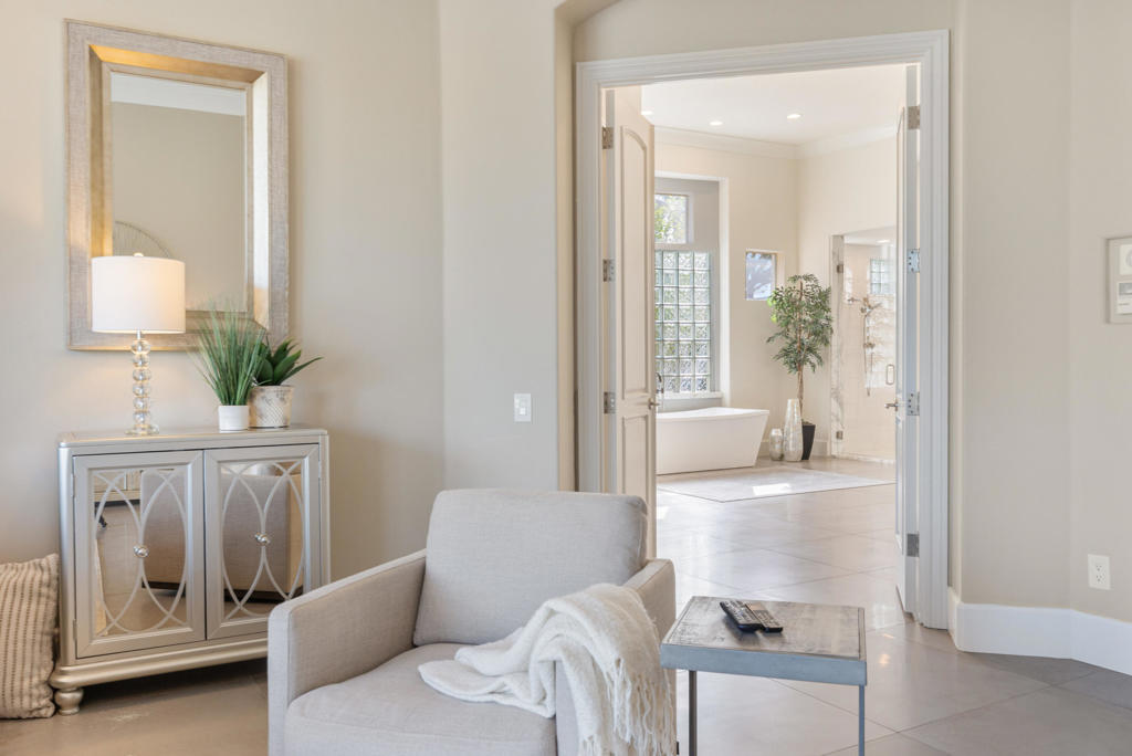 340 Crest Lake Drive