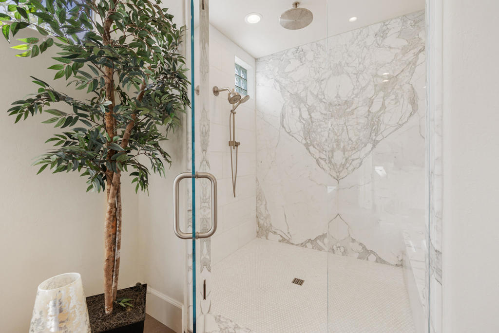 340 Crest Lake Drive