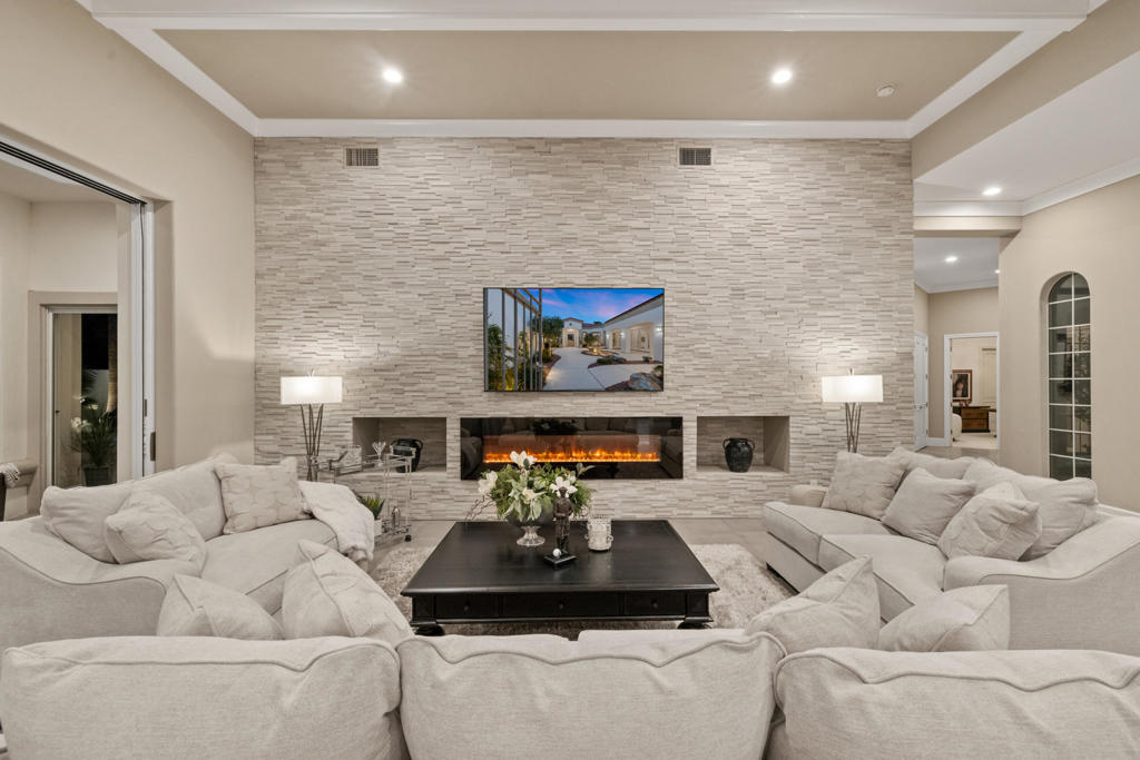 340 Crest Lake Drive