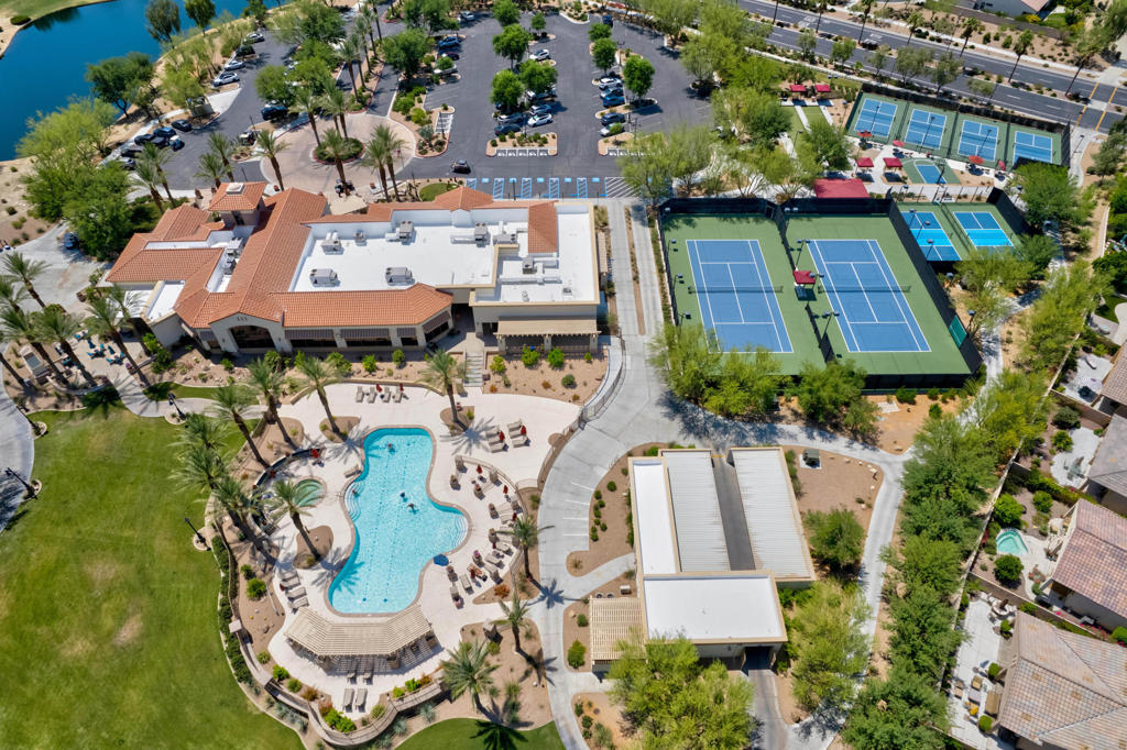 80096 Camino Santa Elise