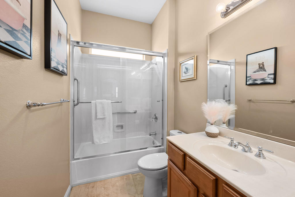 80096 Camino Santa Elise