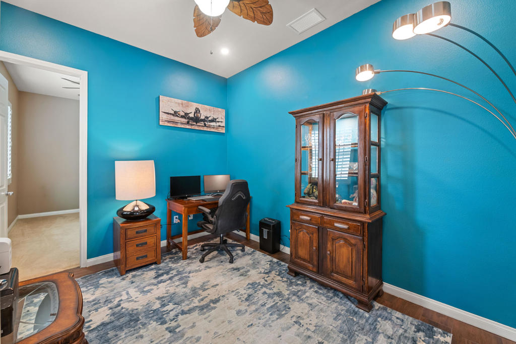 80096 Camino Santa Elise